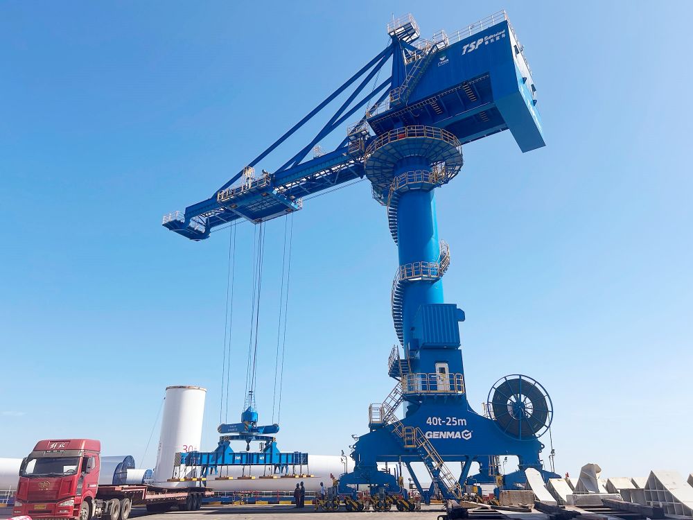 GENMA品牌多功能門座式磁力吊順利交付(圖1) GENMA品牌多功能門座式磁力吊順利交付(圖1)