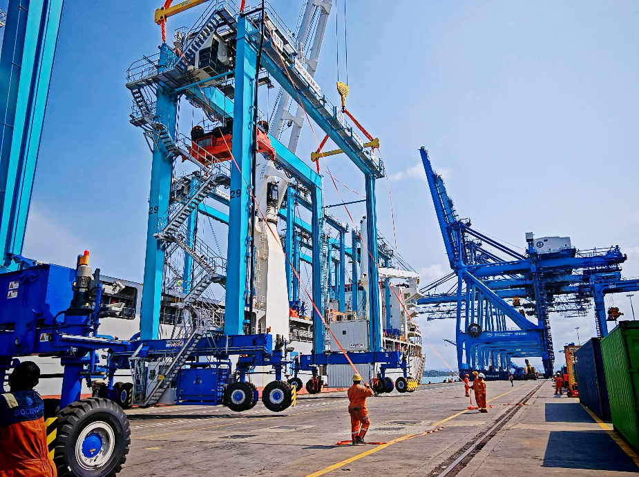 GENMA 10臺45噸混動RTG交付東非客戶,卓越履約能力持續贏得客戶信賴(圖1) GENMA 10臺45噸混動RTG交付東非客戶,卓越履約能力持續贏得客戶信賴(圖1)