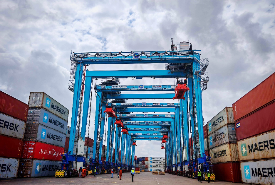 GENMA 10臺45噸混動RTG交付東非客戶,卓越履約能力持續贏得客戶信賴(圖2) GENMA 10臺45噸混動RTG交付東非客戶,卓越履約能力持續贏得客戶信賴(圖2)